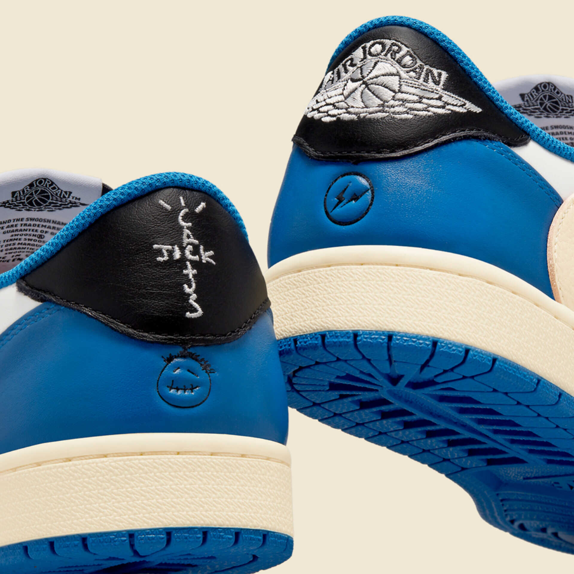 AIR JORDAN 1 TRAVIS SCOTT LOW (FRAGMENT)