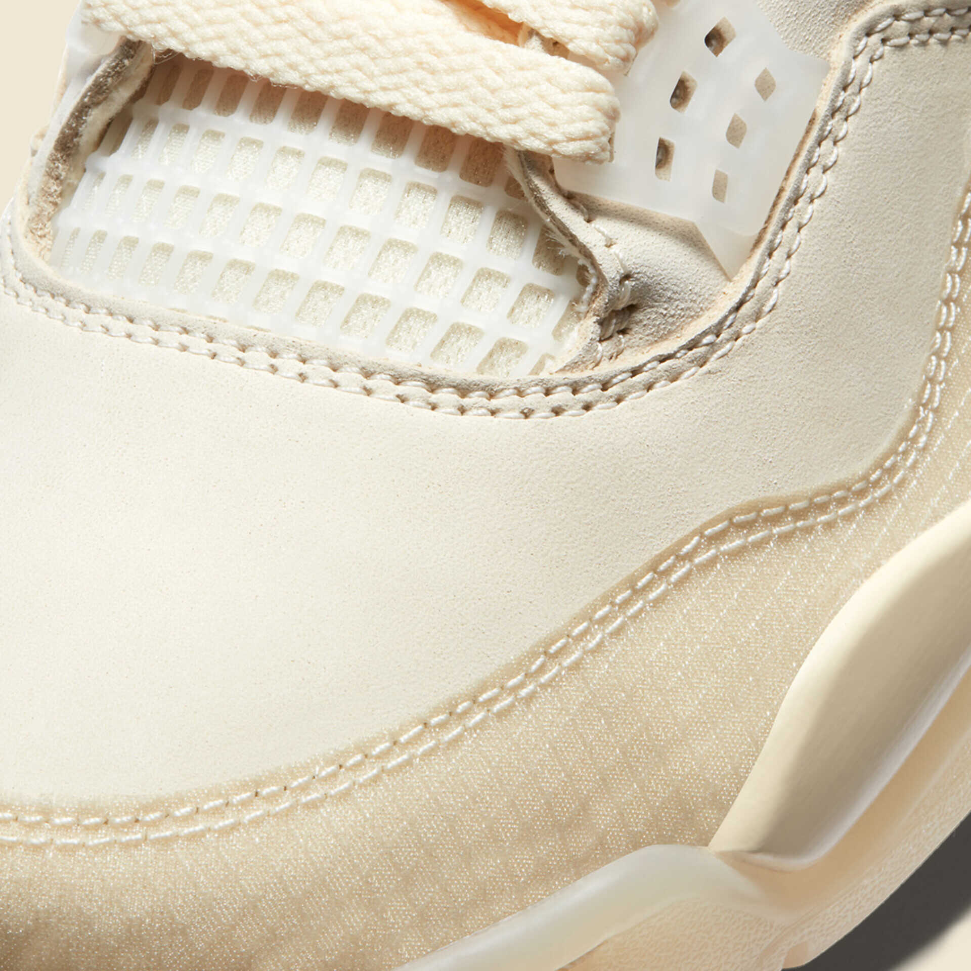 AIR JORDAN RETRO 4 (OFF WHITE)