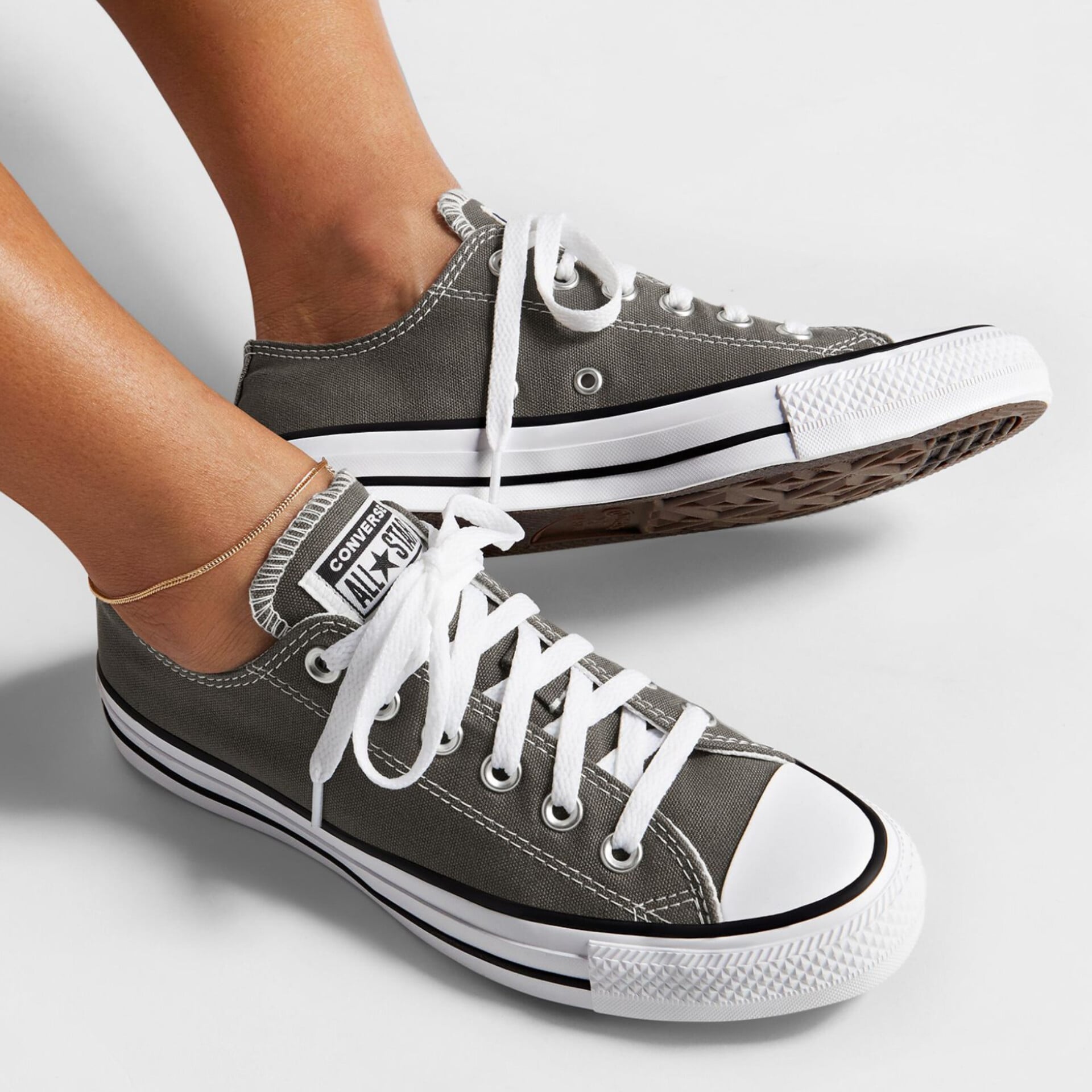CHUCK TAYLOR ALL STAR CLASSIC LOW (GREY)