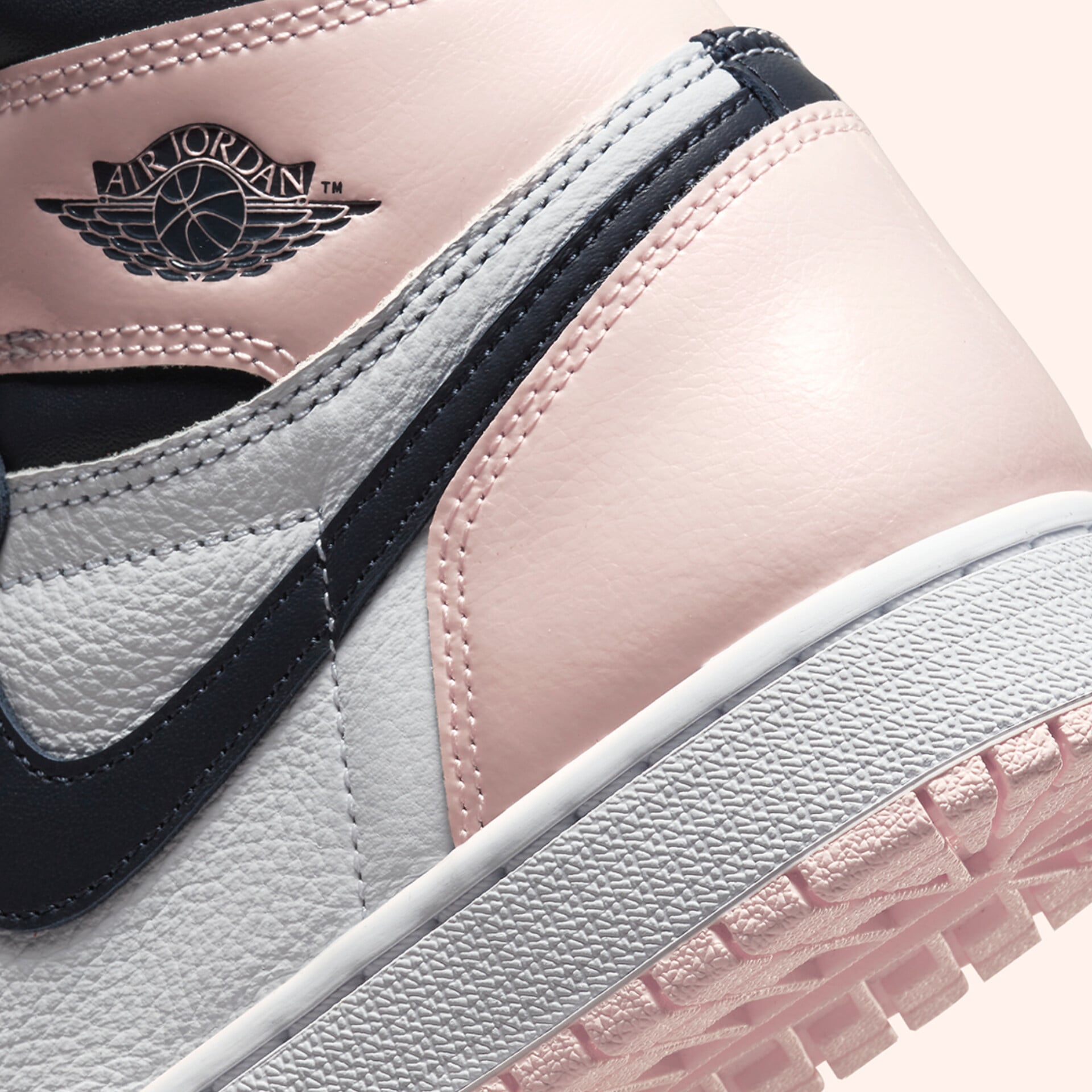 AIR JORDAN RETRO 1 HIGH (BUBBLE GUM)