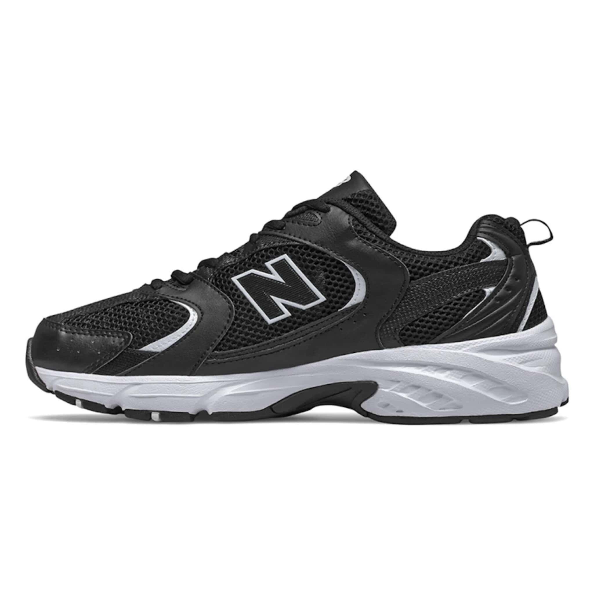 530 (BLACK/WHITE)
