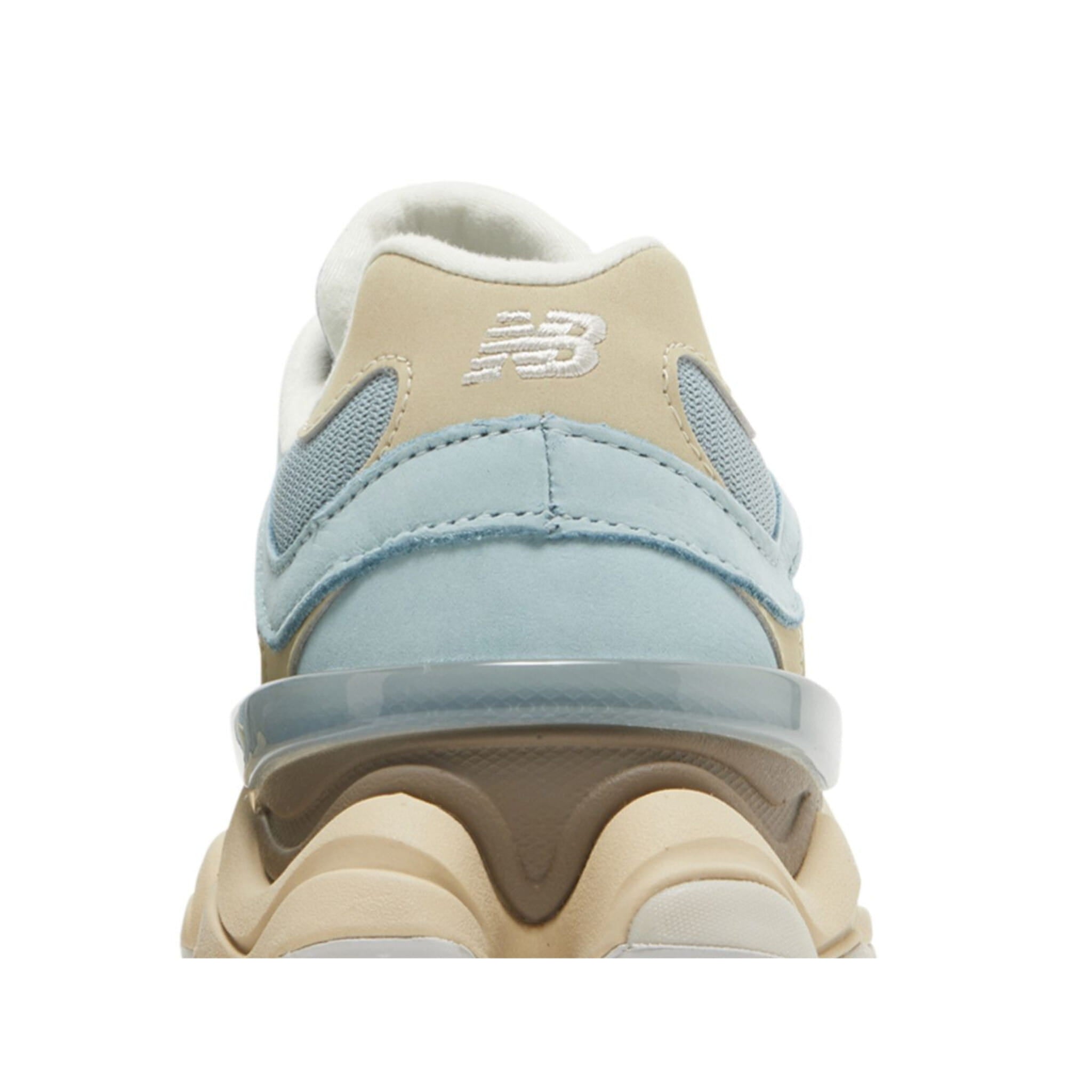 9060 (BLUE HAZE)