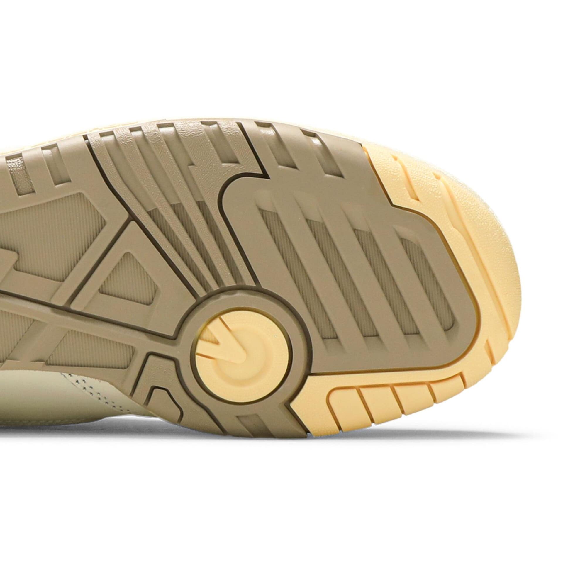 NEW BALANCE 550 (AIMÉ LEON DORE)