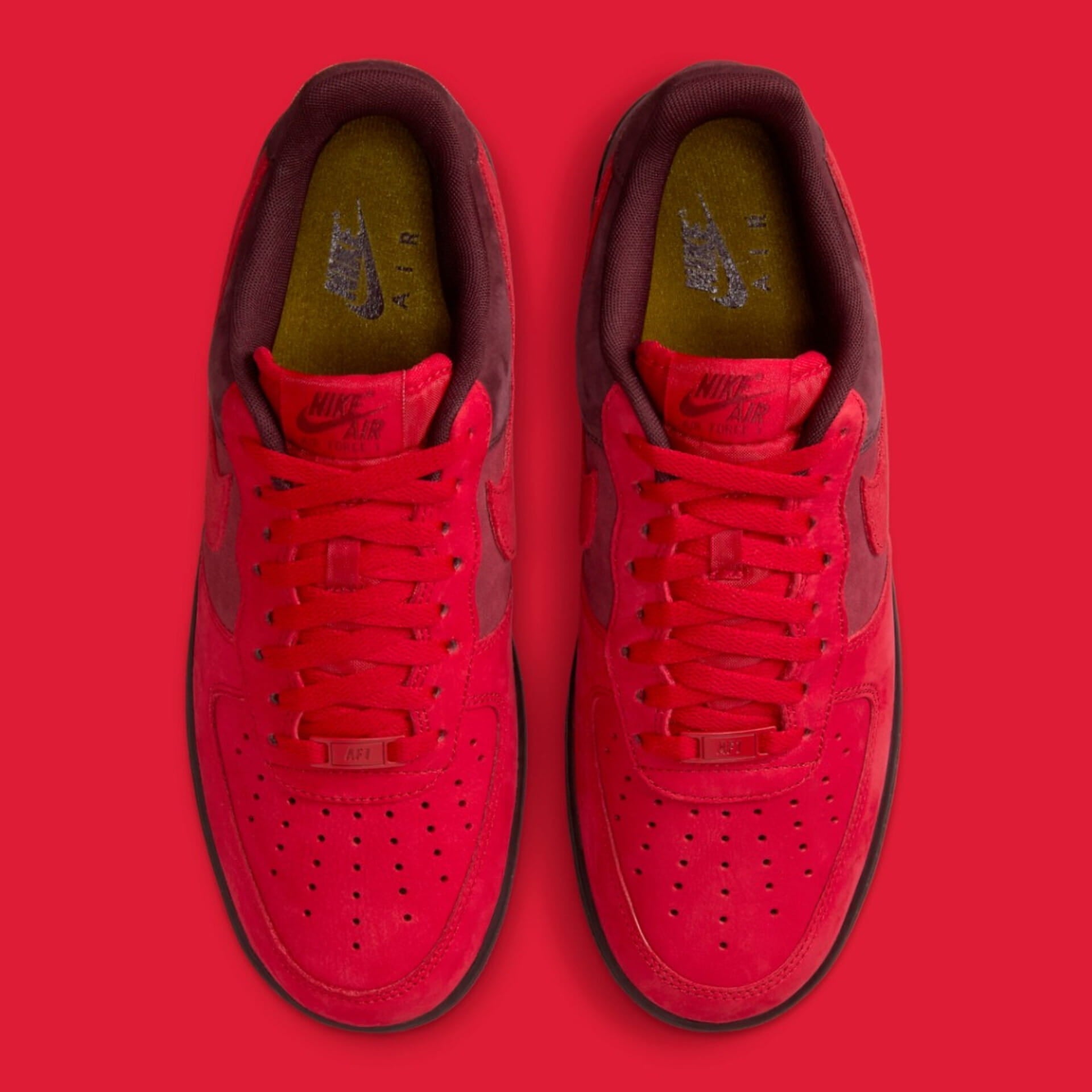 AIR FORCE 1 LOW (LAYERS OF LOVE)