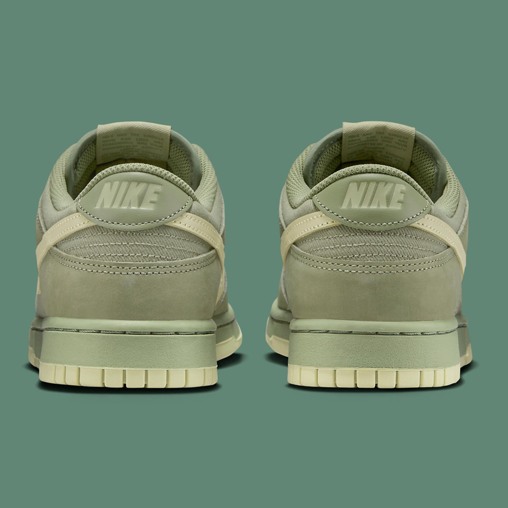 SB DUNK LOW (OIL GREEN)
