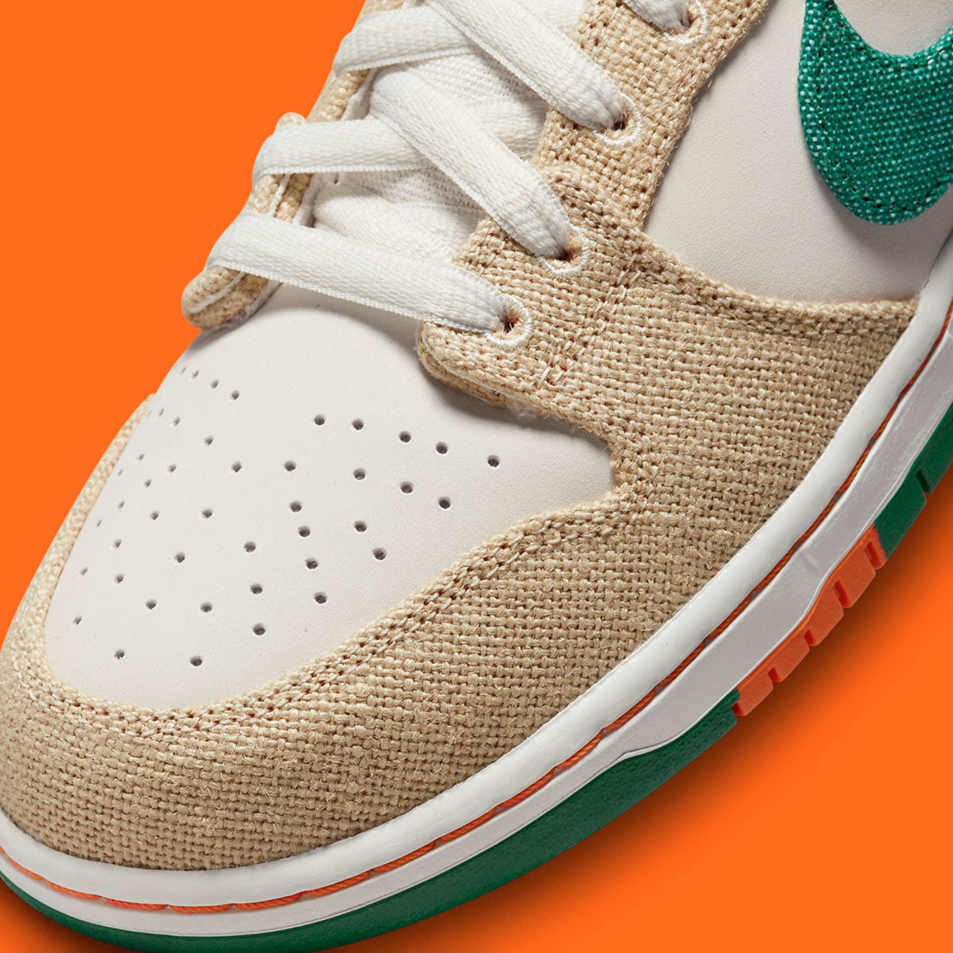 SB DUNK LOW (JARRITOS)